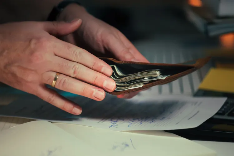 Valoarea de referință de 4.100 de lei, explicată pentru bugetari: cât înseamnă salariul net și cum se calculează noua leafă