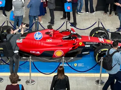 Un monopost Ferrari a fost expus la Iași (sursa: ziaruldeiasi.ro)