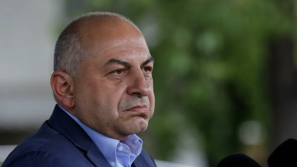 Cîrstoiu a refuzat să-și retragă candidatura (sursa: Inquam Photos/Octav Ganea)