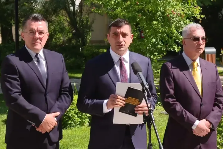 AUR răspunde pozitiv propunerii lui Grindeanu de a coopera: „Dacă ne face o invitaţie, ne ducem”