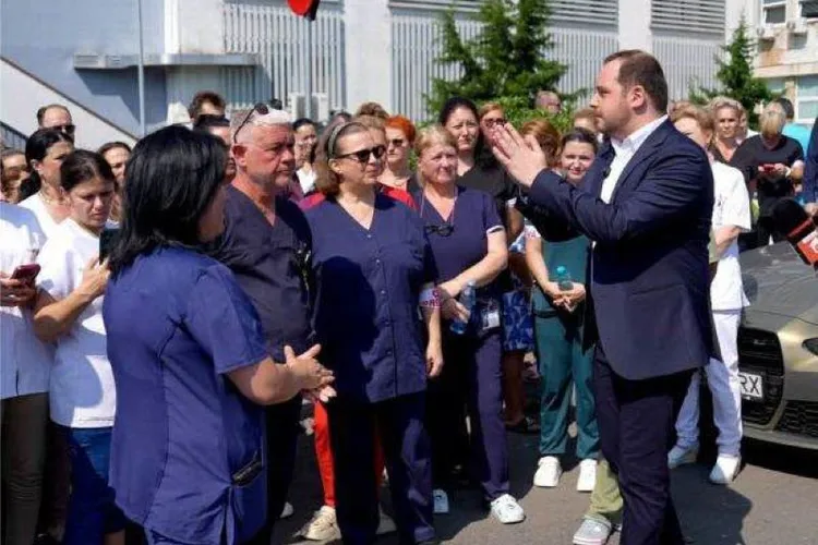 Sanitas oprește greva, deși nu recunoaște eșecul: „Dăm o şansă politicului să se reseteze”
