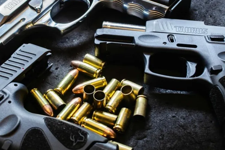 Trafic de arme în România, filieră turcească (sursa: Pexels/Matheus Lara)