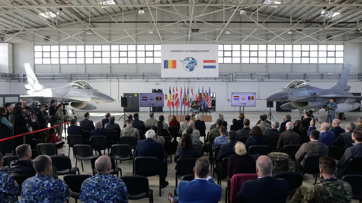 Centrul F-16 pentru piloți ucraineni, inaugurat (sursa: Inquam Photos/George Călin)