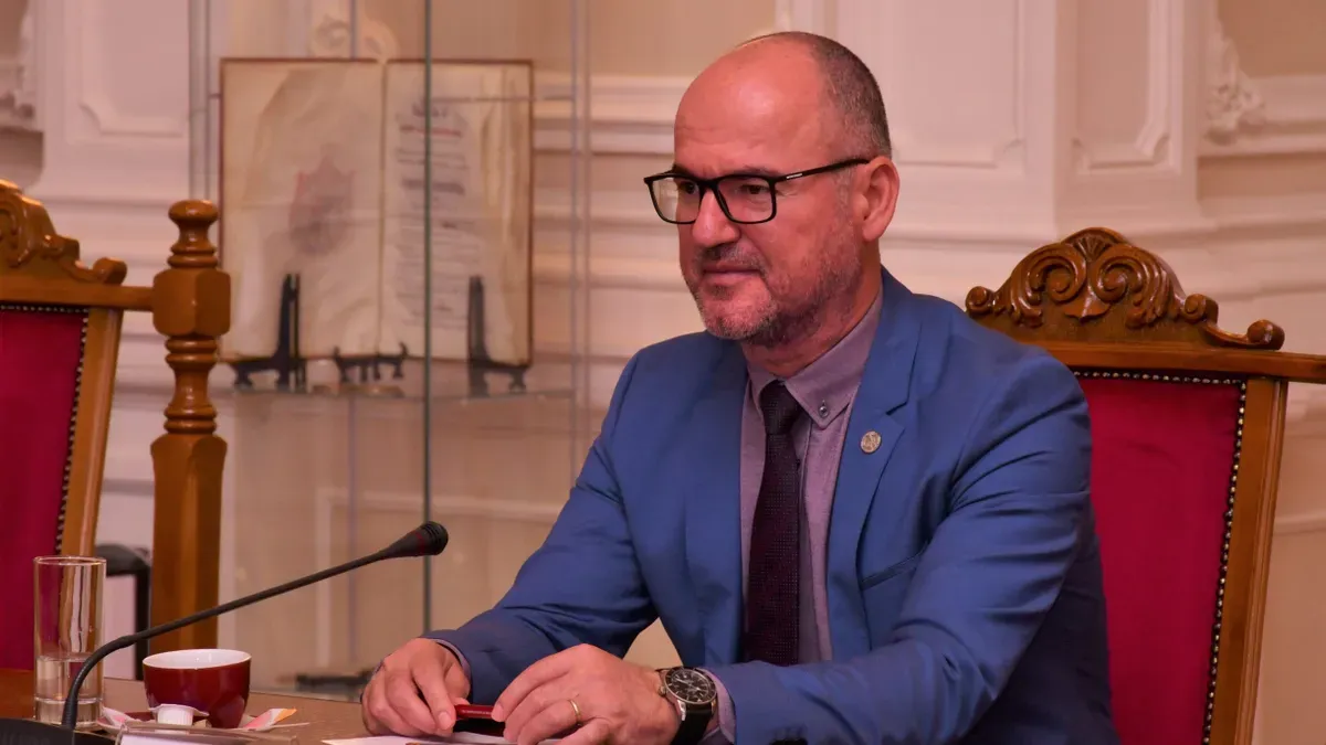 Familia de judecători, Daniel și Ianina Grădinaru, care câștigă mai mult decât Isărescu Foto: CCR