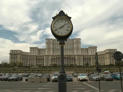 COTAR reclamă creșterea prețului polițelor RCA (sursa: Pexels/Jack Paschalidis)