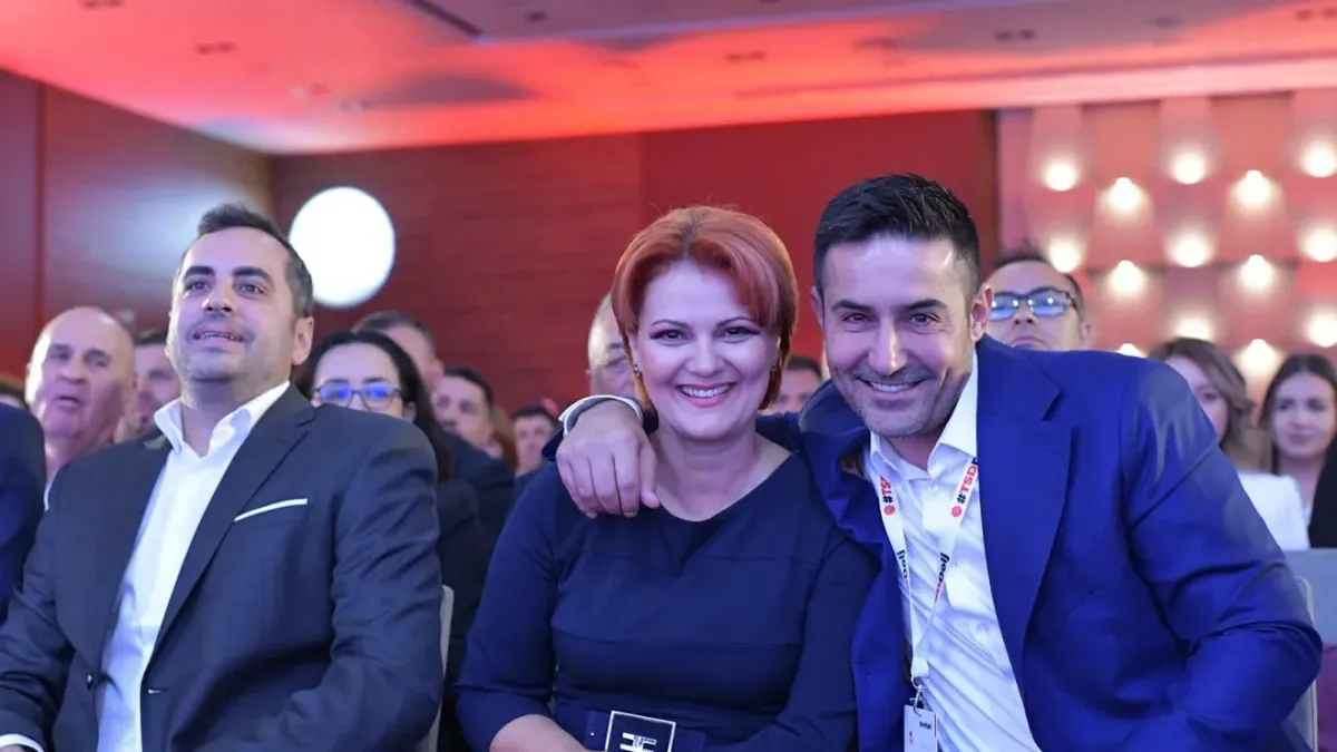 Olguța Vasilescu restructurează Primăria Craiova: desființează 112 posturi goale Foto: FB Vasilescu