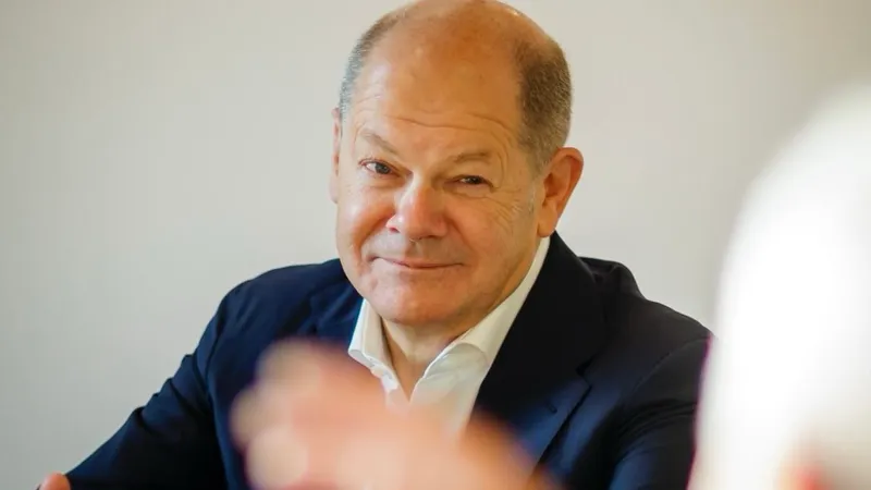 Olaf Scholz salută calendarul alegerilor anticipate (sursa: Facebook/Olaf Scholz)