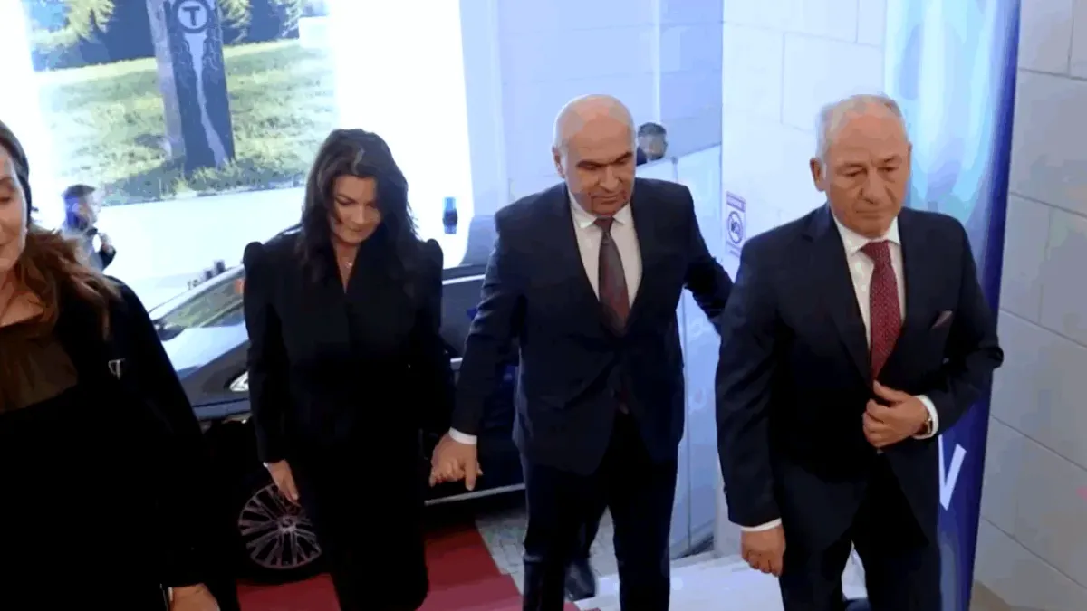 Premierul Ilie Bolojan are acum soție, potrivit Ioanei Dogioiu (sursa: gandul.ro)