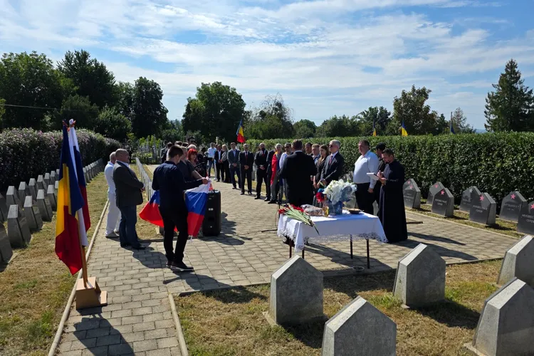 Propagandă rusească în prezența ambasadorului Lipaev (sursa: ziaruldeiasi.ro)