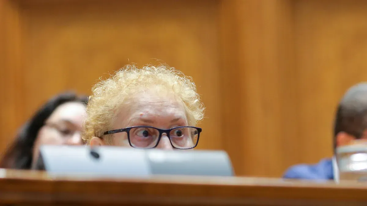 Clienta PSD, Renate Weber, Avocat al Poporului, atacă la CCR neplata primei zile de concediu medical Foto: Inquam/George Calin