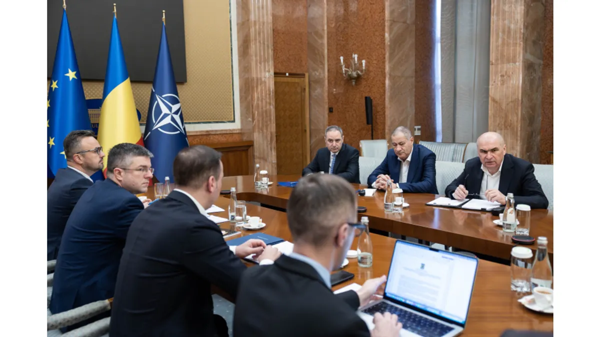 Guvernul va limita adaosul comercial la carburanți, dar nu va reduce accizele Foto: Guvernul României