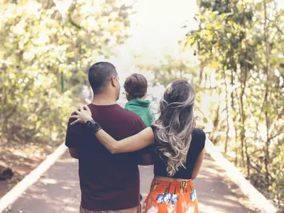 Copiii învață altruismul din fapte concrete (sursa: Pexels/Vidal Balielo Jr.)