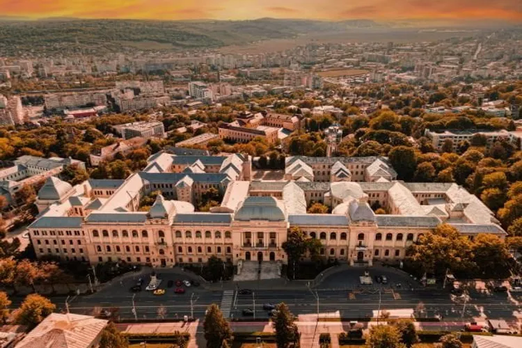 Guvernul, cadou pentru rectorul Tudorel Toader (sursa: ziaruldeiasi.ro)