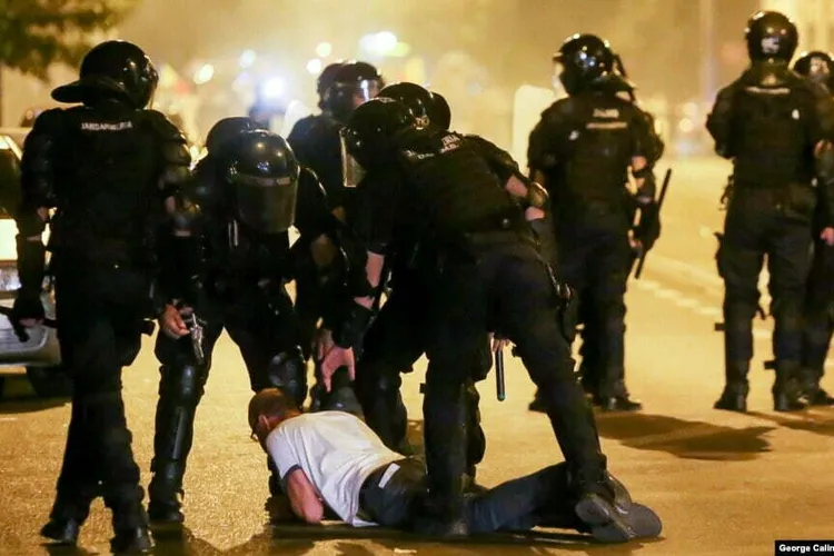 Pensiile militarilor, 45% din ultimele 12 luni, cere Banca Mondială Foto: Inquam/ George Calin