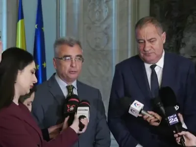 Liderii AUR și PSD, Petrișor Peiu și Marian Neacșu, anunțând că s-au unit să-l dea jos pe Bolojan Foto: captură video