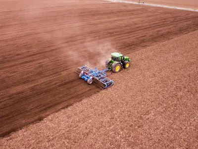 Ce subvenții uriașe primesc agricultorii de la Uniunea Europeană Foto: Facebook ministerul Agriculturii