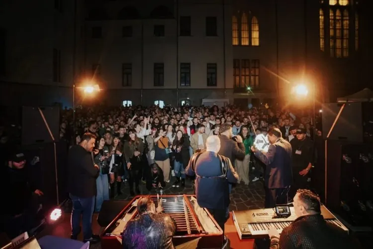 DJ MĂ-TA, concert la Palatului Culturii (sursa: ziaruldeiasi.ro)