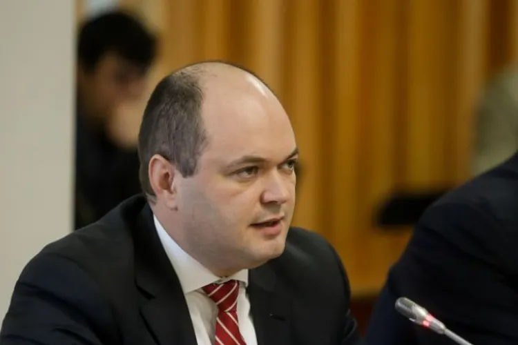 Circa 90% din încasările la buget se duc pe salariile bugetarilor, pensii și asistență socială, spune Ionuț Dumitru Foto: Inquam/George Calin