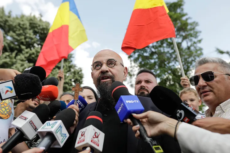 Piedone, fără declarații de avere, interese (sursa: Inquam Photos/George Călin)