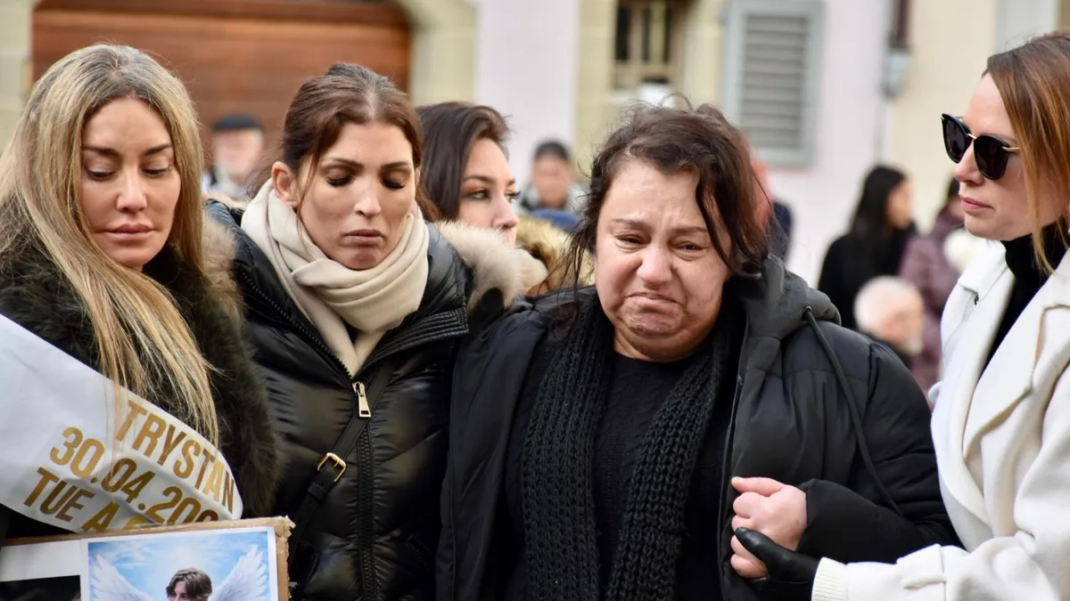 Protest după tragedia din Crans-Montana (sursa: X/Claudia Tur Fauquex)