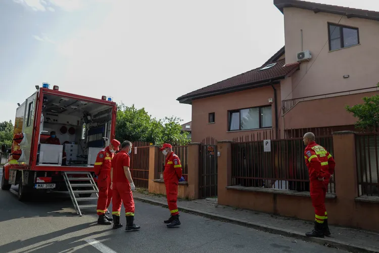 Bătrânii, sedați și intoxicați cu insecticid (sursa: Inquam Photos/Octav Ganea)