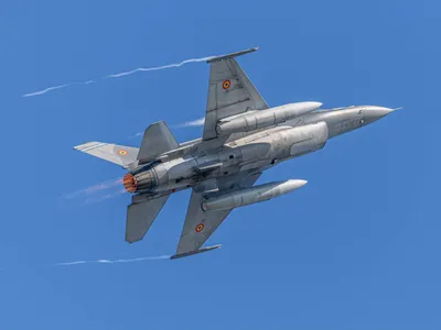 Nicușor Dan explică mecanismul doborârii dronelor (sursa: Facebook/Forțele Aeriene Române)