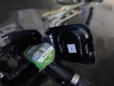 Carburanții în Bulgaria, și cu doi lei pe litru mai ieftini decât în România. Și Ungaria are prețuri mai mici