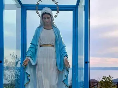 Lacrimile Fecioarei din Trevignano, o escrocherie (sursa: Facebook/Antonio Chilà)