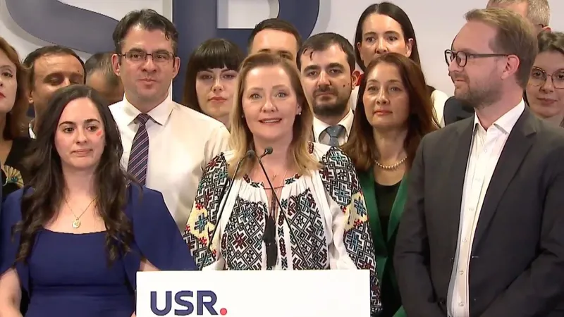 Lasconi transmite mesaje puternice după exit-poll-uri (sursa: Facebook/USR)