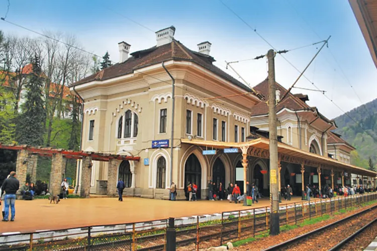 Gara din Sinaia: toaletele se închid la 19.00 Foto: Locuri din Romania