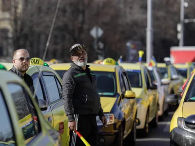 Cursă de 400 euro, taximetrist reținut (sursa: Inquam Photos/Octav Ganea)