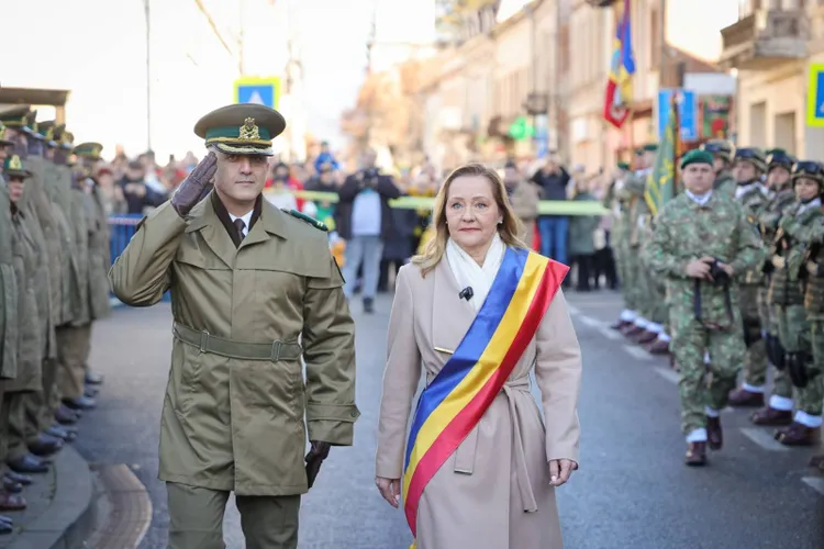 Elena Lasconi nu exclude varianta Ciolacu-premier (sursa: Facebook/Elena Lasconi)