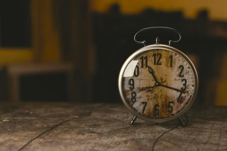 Trecerea la ora de vară, risc de AVC și infarct (sursa: Pexels/Monoar Rahman)