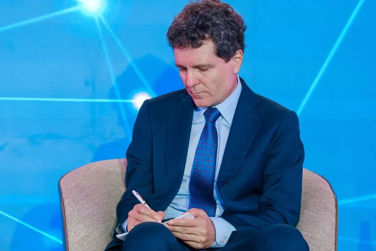 Comercianții, sancționați pentru refuzul înlocuirii produselor (sursa: Facebook/Nicușor Dan)