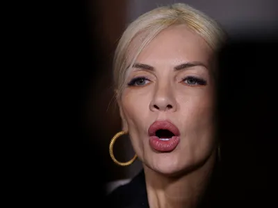 VIDEO Escrocheria Nordis ar fi putut fi evitată dacă ANAF și ANI nu ar fi ignorat declarațiile de avere ale Laurei Vicol („Cum e, de fapt?”, podcastul DeFapt.ro)