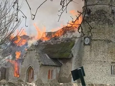 Acte de vandalism în Paris (sursa: Twitter/@NixinWolf)