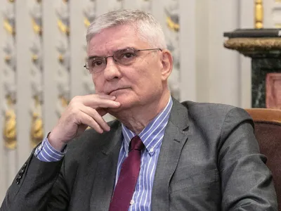 Dăianu, președintele Consiliului Fiscal, ceartă „liderii Guvernului interimar” care vor anticipate. Daniel Dăianu a fost ofițer de securitate