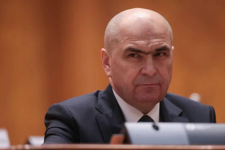 Bolojan desființează sistemele de educație și sănătate de stat Foto: Inquam/George Calin