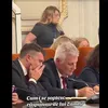 VIDEO Candidatul la funcția de ministru al Economiei, Daniel Zamfir, filmat când i se șopteau răspunsurile la audierea în comisiile parlamentare