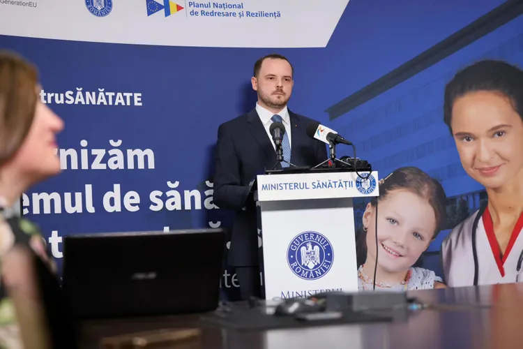 România digitalizează sistemul medical public (sursa: Facebook/Alexandru Rogobete)