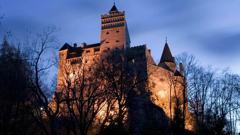 Secretul castelului Bran: măștile de Halloween (sursa: bran-castle.com)