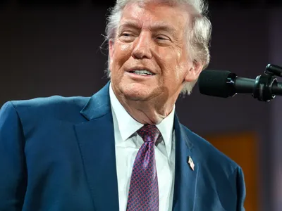 Trump vrea ca aeroportul Dulles din Washington să poarte numele său, altfel nu deblochează 16 miliarde de dolari pentru proiecte de infrastructură (sursa: Facebook/The White House)