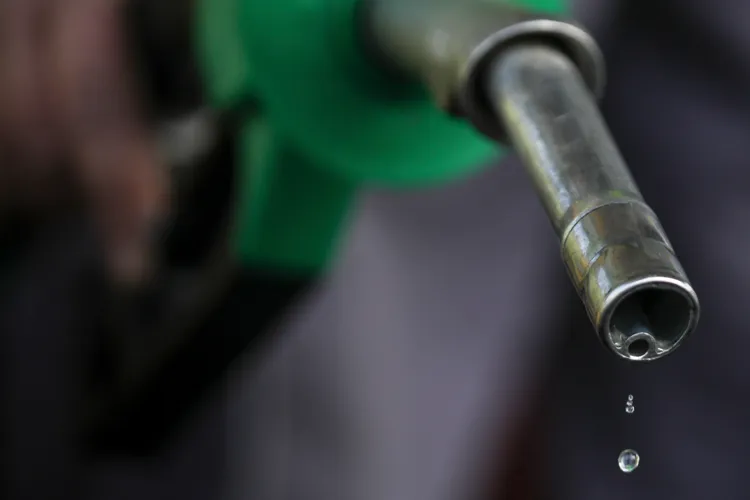 Prețurile pentru benzină, motorină se prăbușesc (sursa: Inquam Photos/Octav Ganea)