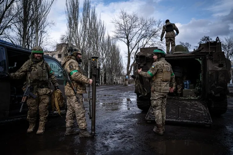 Asalt al unei unități a armatei ucrainene asupra pozițiilor rusești Foto: Twitter
