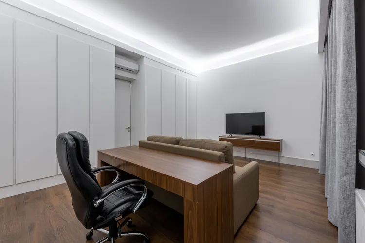 Afacere în apartament după 25 august 2026: noile reguli CATUC pentru schimbarea destinației locuinței