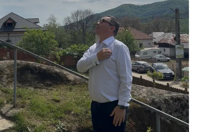 Ponta strânge parlamentari care ar putea susține un guvern fără USR Foto: Facebook Victor Ponta