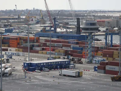 Șefii Vămii Agigea, prinși în flagrant de mită, au fost salvați de DNA în 2021 prin clasare după un denunț din 2019 (sursa: Inquam Photos/George Călin)