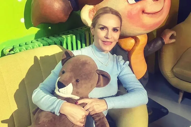 Trolling masiv pe Facebook-ul lui Firea Foto: Instagram