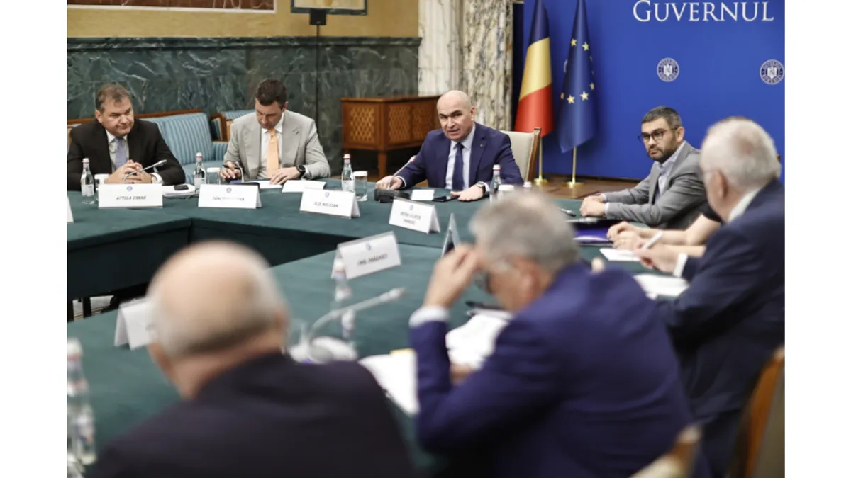 Cum fentează primarii din Bihor concedierile cerute de Bolojan Foto: Guvernul României