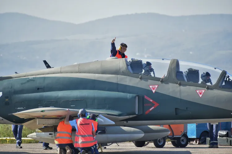 O dronă apare pe radare, dar avioanele nu descoperă nimic Foto: Ministerul Apărării